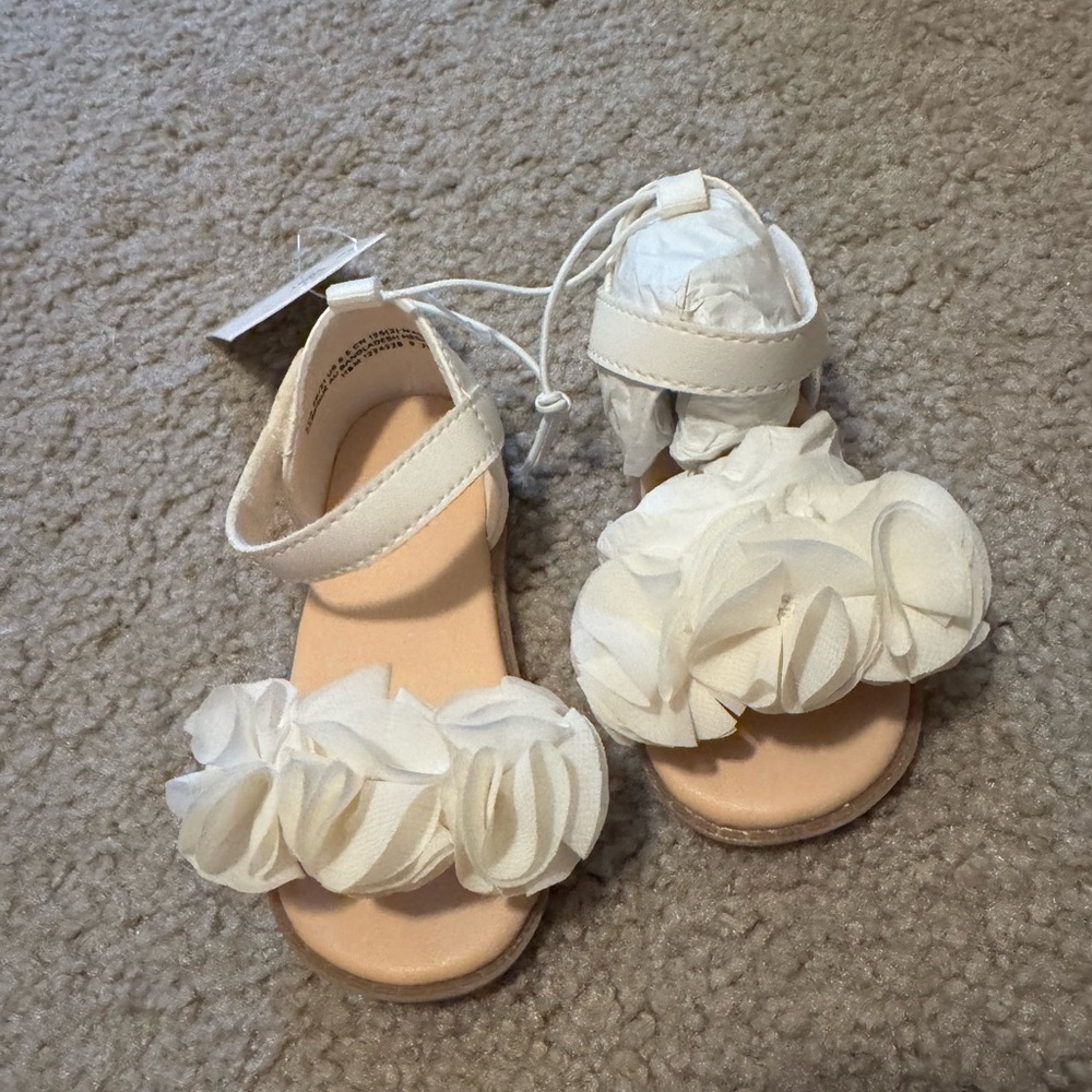 H&M Toddler Sandals with Flower accent